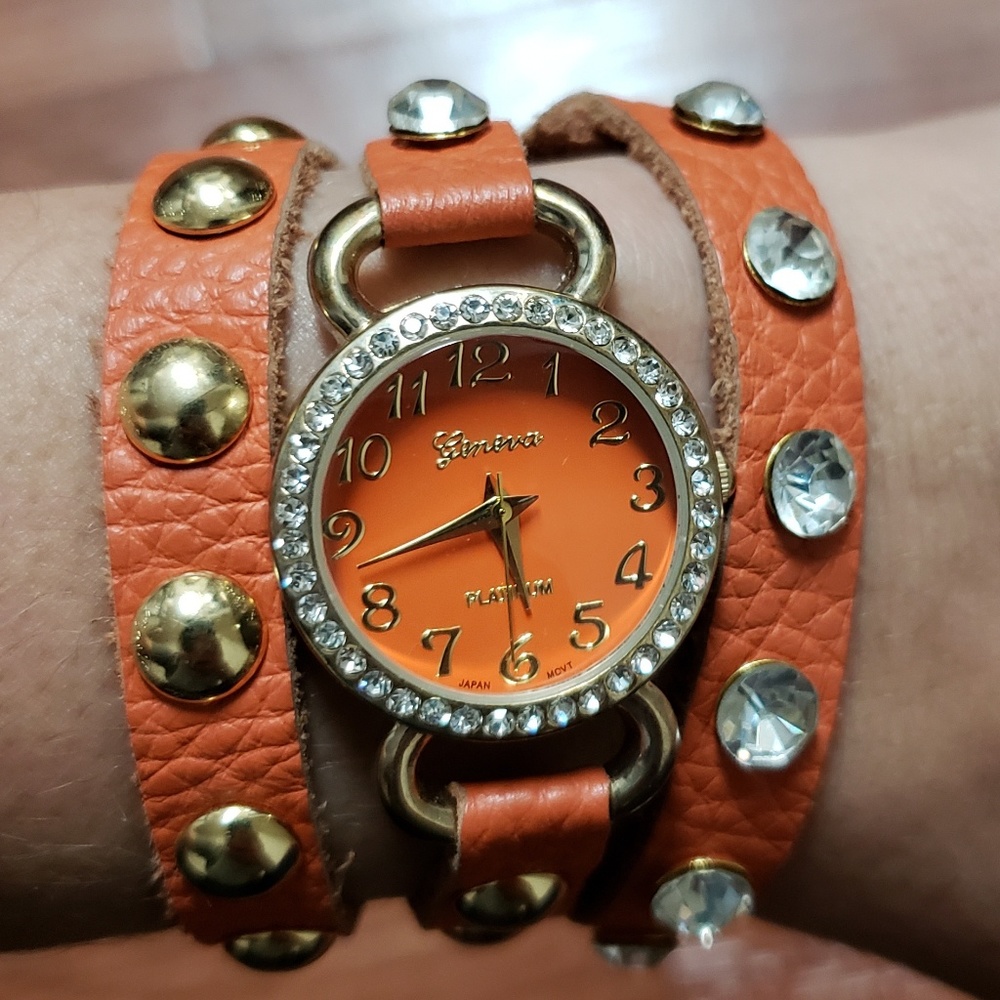 💲Geneva Platinum Wrap-around Watch💲